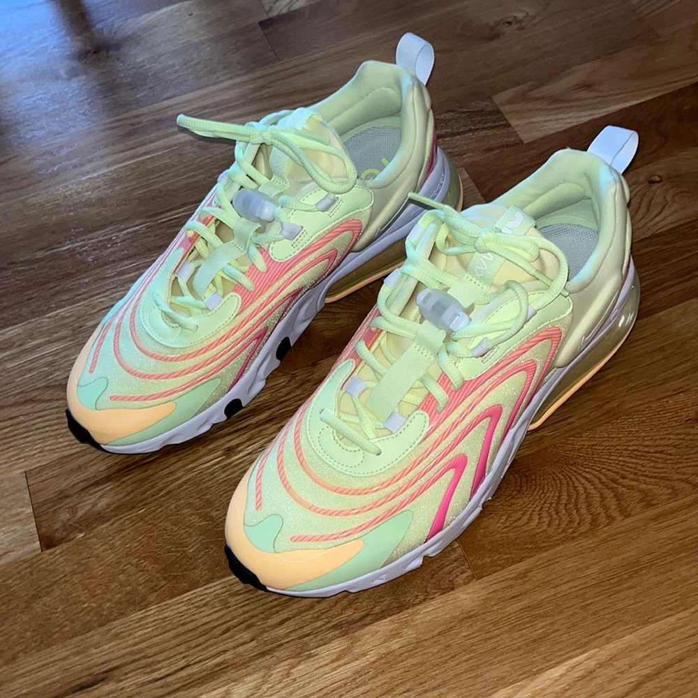 Nike AIR270 react